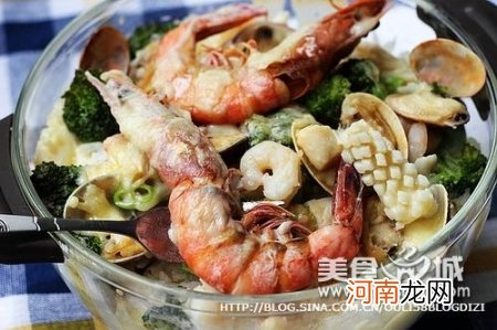 海鲜芝士焗饭的做法