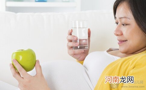 孕期吃水果 不同阶段有不同选择