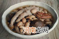 鸡爪煲汤