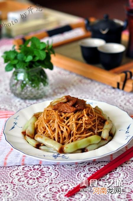 夏日美食豆角焖面的做法