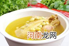 砂锅炖鸡汤