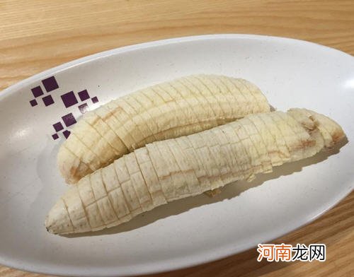 香蕉杏仁塔
