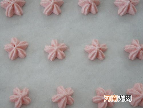 樱花形状的小饼干