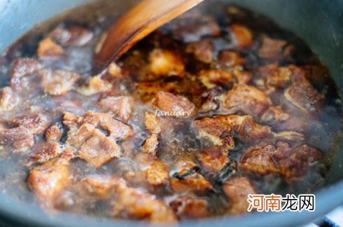 蒜香牛肉块