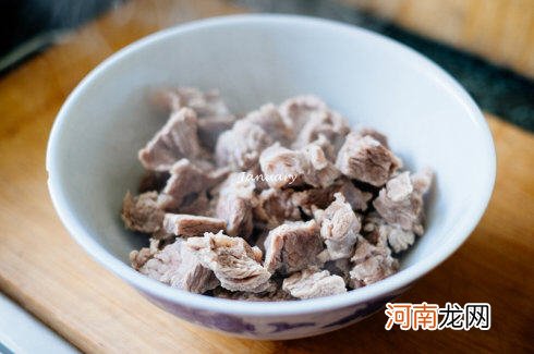 蒜香牛肉块