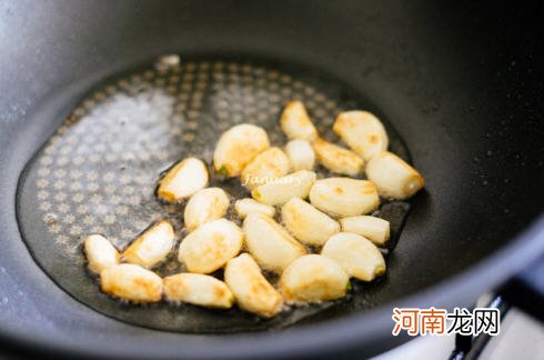 蒜香牛肉块