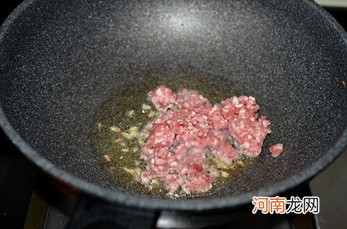 肉酱米粉