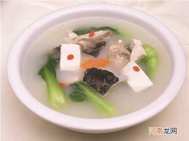 鱼头豆腐汤的做法 哪些人是不能喝的