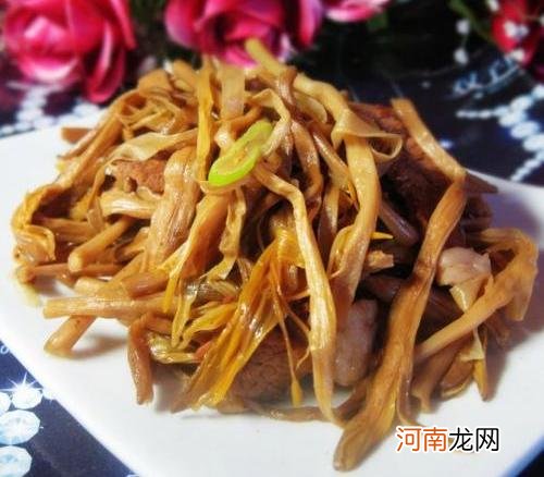 黄花菜怎么做好吃，看看食用黄花菜有哪些好处