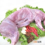 双椒兔子肉怎么做好吃，兔子肉不能跟哪些食材一起吃