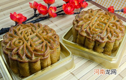 中秋佳节吃什么月饼