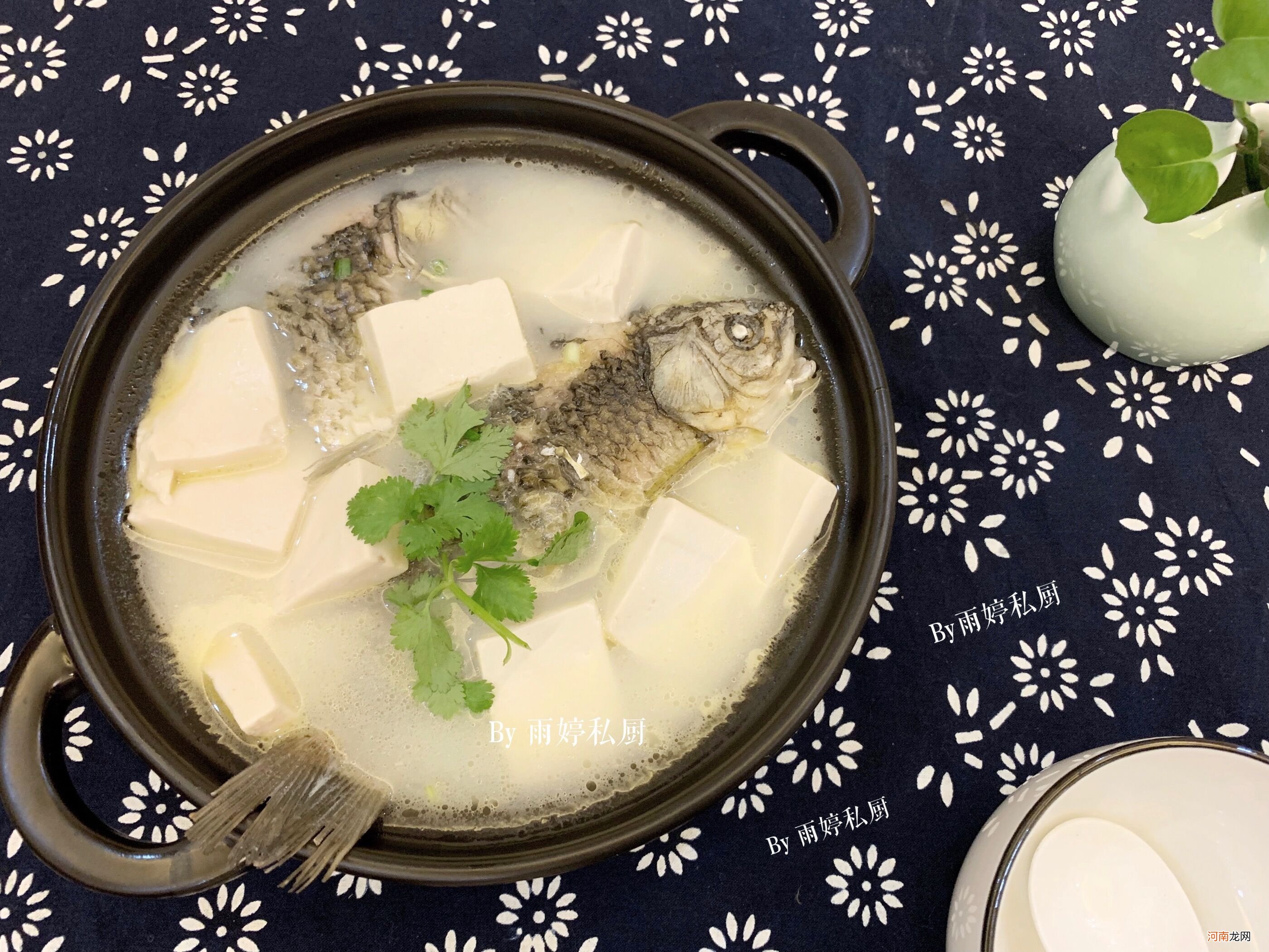 怎么做鲫鱼汤好喝 家常鱼汤的简单做法