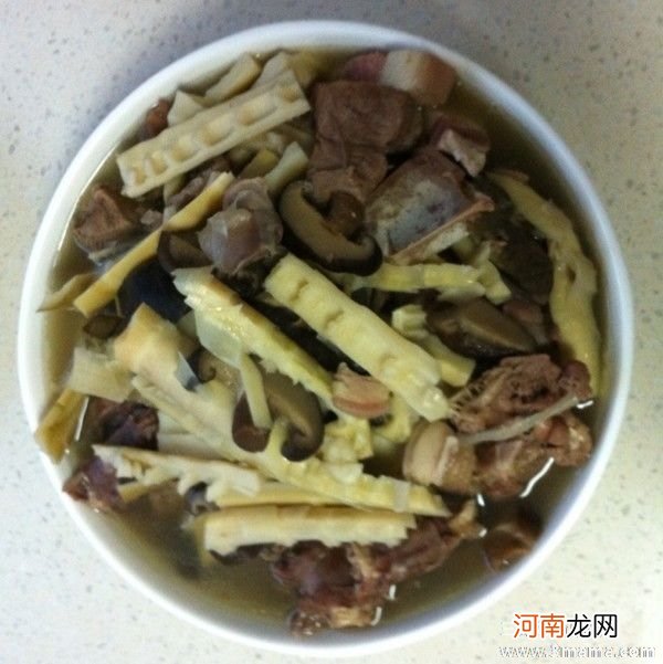 坐月子可以吃鹅肉吗