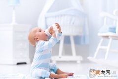 两个月宝宝缺钙的症状 专家教你正确的补钙方式
