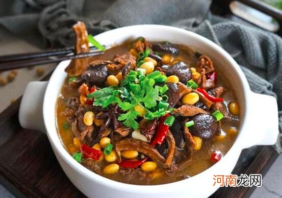 牛肉炖黄豆怎么做好吃