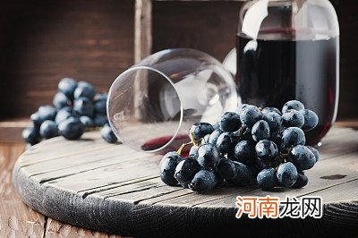 秋天水果很多完善 吃这种很养生