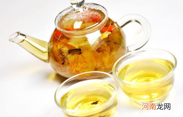 夏天排毒应当喝什么茶 芦荟红枣茶
