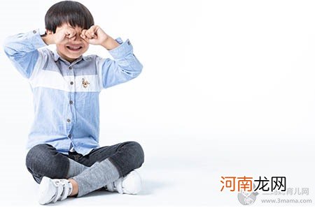 产妈妈听从了医生的建议，短短半个小时宫口从4指开到8指