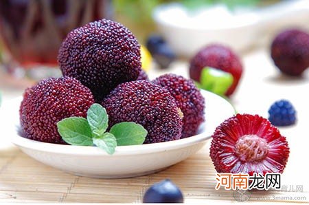 产妈妈听从了医生的建议，短短半个小时宫口从4指开到8指