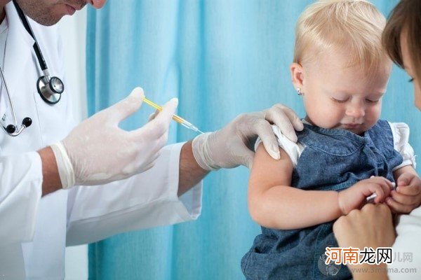 宝宝打完百白破出红疹怎么回事 是接种后的不良反应吗