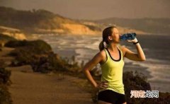 夜里跑完步能够喝水吗