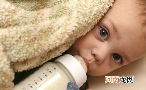 宝宝如何正确应用奶瓶 这种情况要重视
