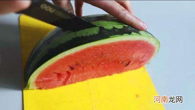 学好了这种西瓜的切法，最该你显摆一全部夏季