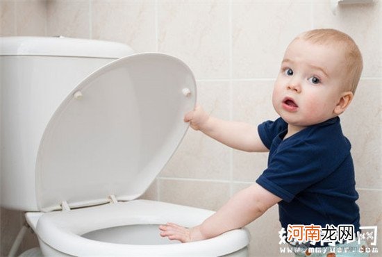 到底要不要给宝宝把尿的真相 看完你就明白了