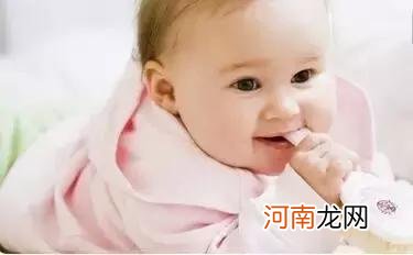 哺乳新妈咪必知：产后催乳易入四大误区