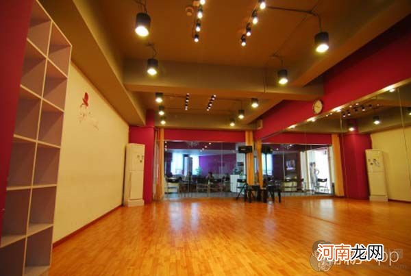 韩宇的街舞学校叫什么 揭秘来自上海的街舞工作室