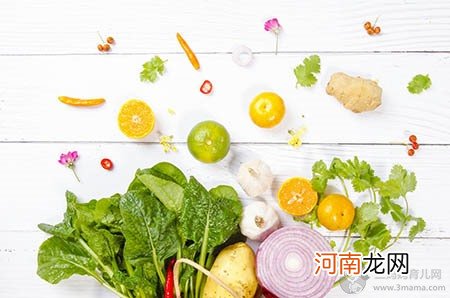 不想再看到更多的痛心瞬间,爸妈们带娃在外一定要多“留个心眼”!