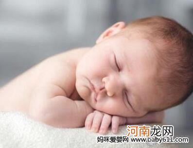 两月内宝宝也可做“脑力训练”