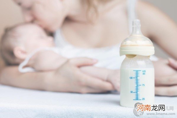婴儿奶粉冲好后能放多久 99％的妈妈都存在误区