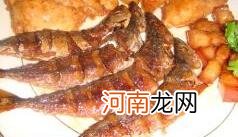 儿童饺子类食谱：炖鲅鱼豆腐饺子