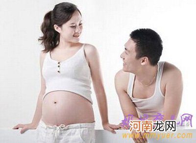 怀孕八个月辨认男女的小技巧