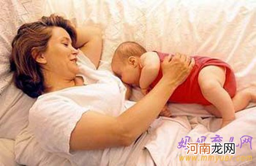 母乳喂养可提高宝宝脑部发育