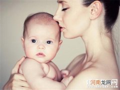 母乳是宝宝最好的口粮 但新生儿母乳过敏该怎么办呢？