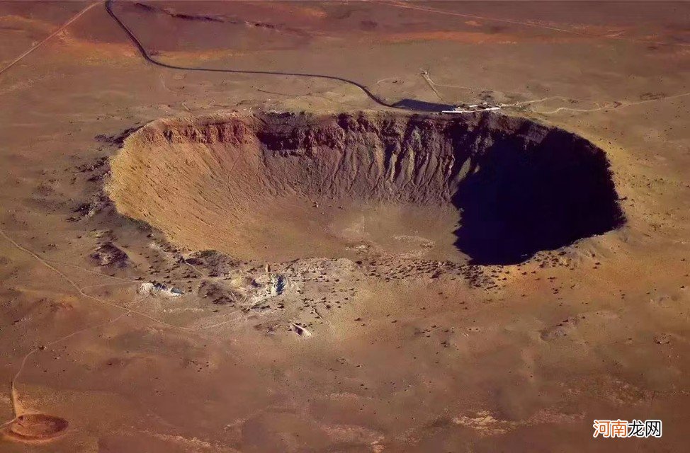 最近陨石撞击地球事件 巴林杰陨石坑位置