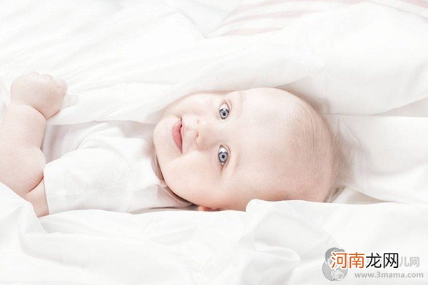 宝宝干吃奶粉有营养吗 妈妈你可别再犯这种错误了