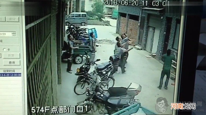 浙江宁海县2岁半女童从5楼跌落 幸好5名