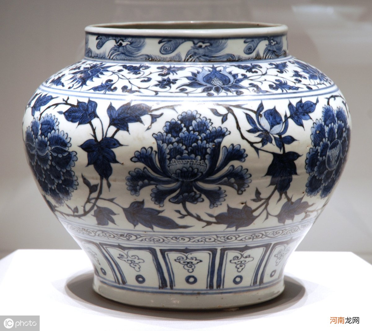 中国瓷器的种类及特点介绍