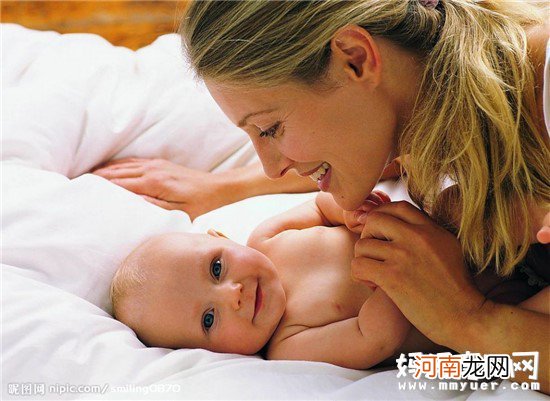 母乳喂养姿势很重要 关于母乳喂养过程中的那些事儿你知多少