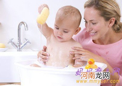 有助宝宝大脑强化的沐浴方式