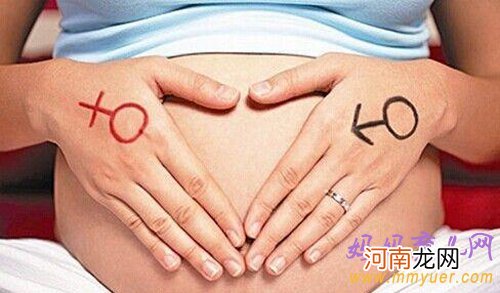 宝宝胎动靠右是孕妇怀女孩的特征？