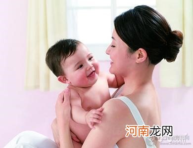 婴儿拉白屎怎么回事？正确护理方法