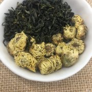 养生效果更好 菊花和绿茶可以一起泡吗