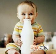 婴幼儿喝牛奶会引起哮喘