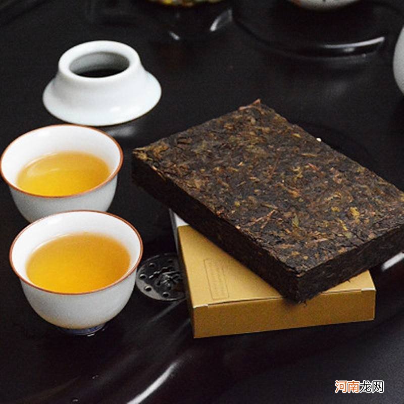 一杯黑茶解你的油腻 安化黑茶的作用