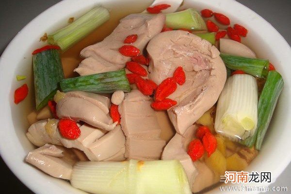 坐月子饮食禁忌：巧喝腰子汤可丰胸