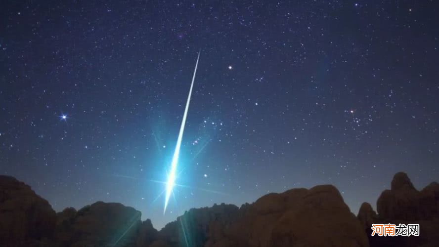 河南多地流星坠落 5万一克的玻璃陨石